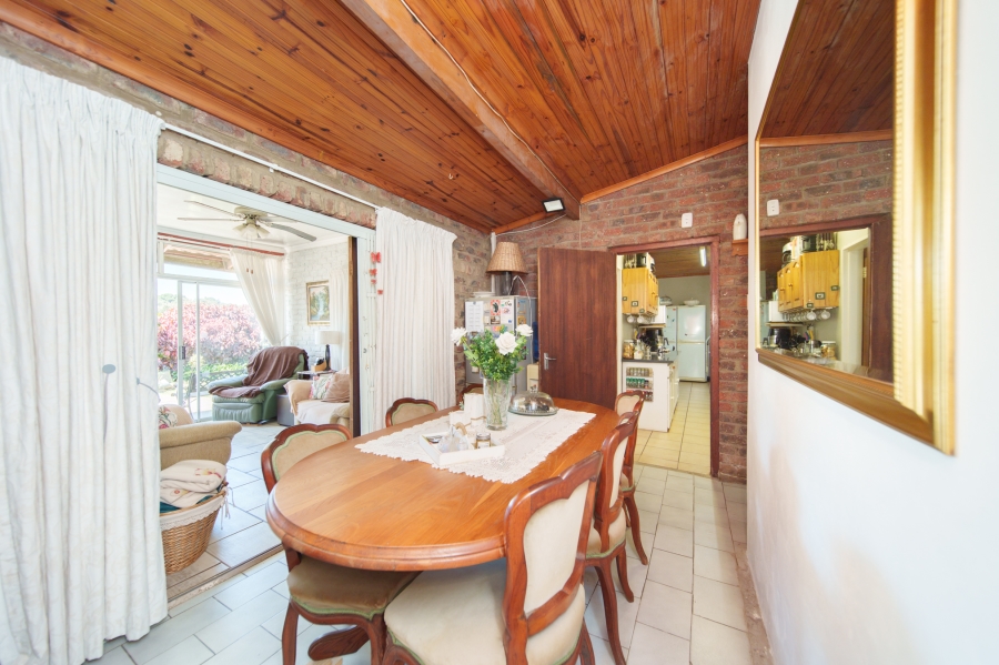 5 Bedroom Property for Sale in Queensberry Bay Eastern Cape
